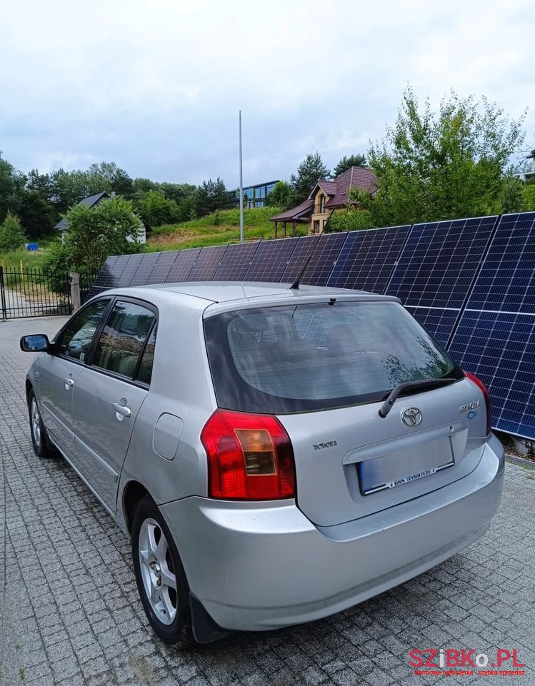 2003' Toyota Corolla photo #2