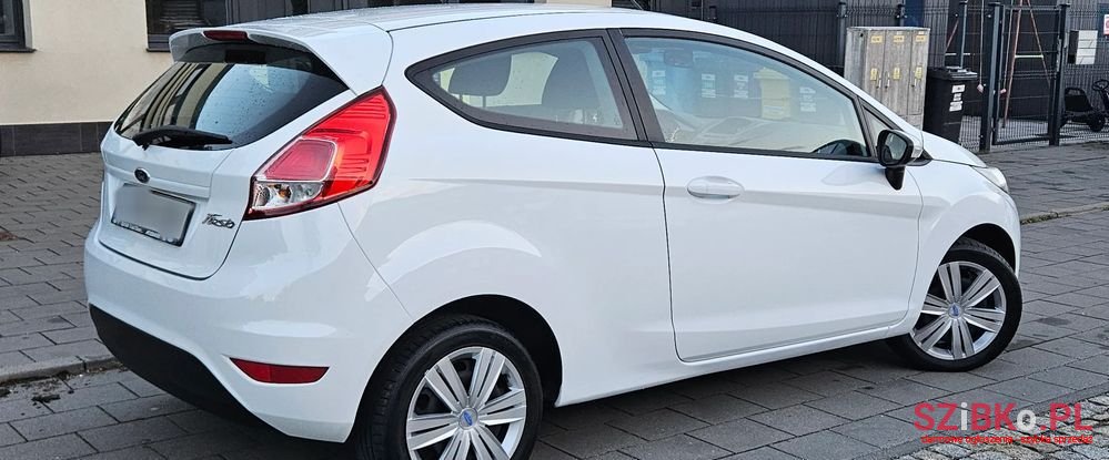 2013' Ford Fiesta 1.25 Trend Edition photo #2