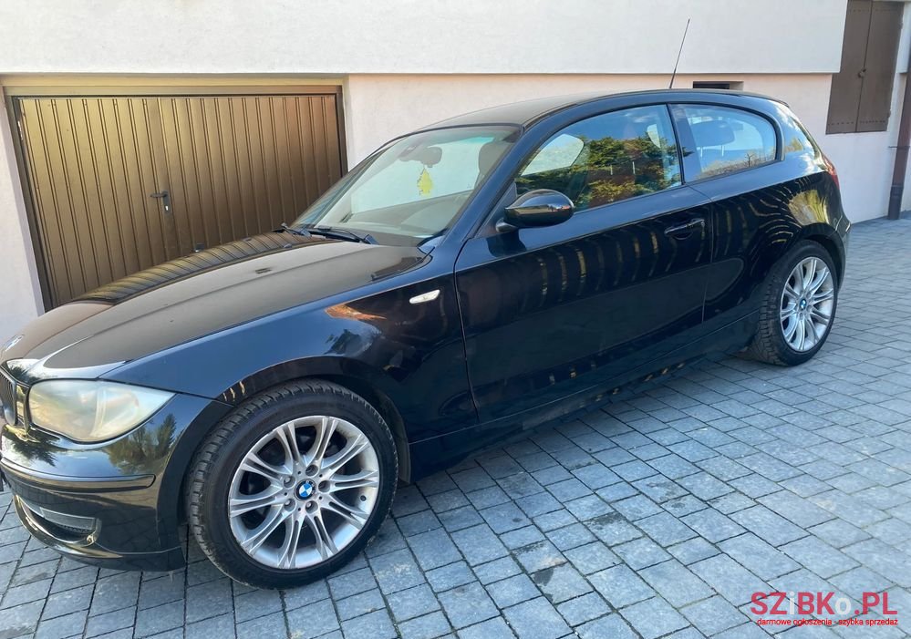 2007' BMW 1 Series 116I photo #5