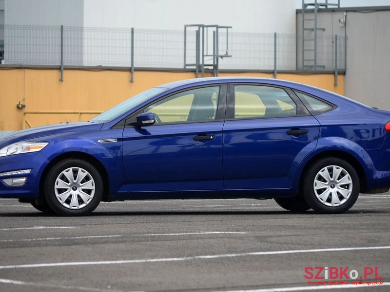 2014' Ford Mondeo photo #4