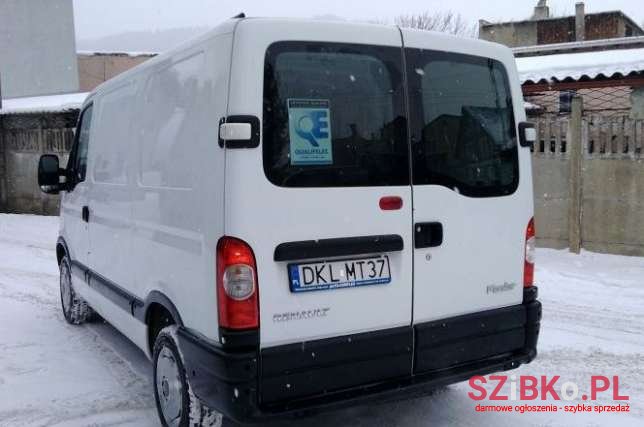 2007' Renault photo #2