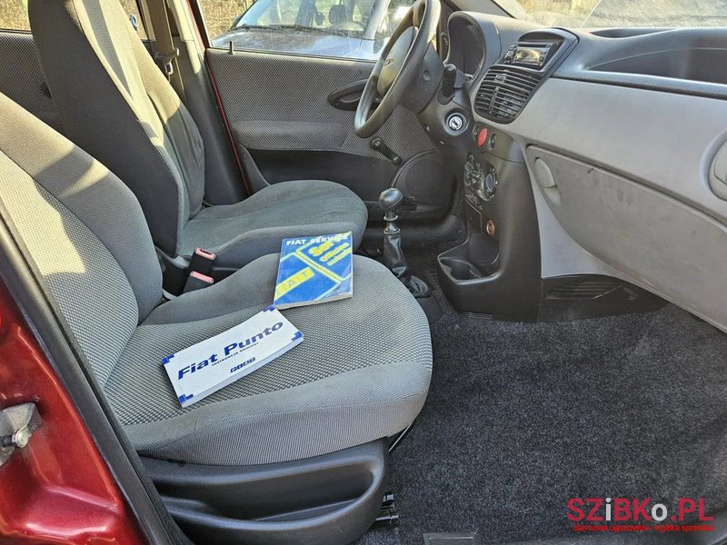 2002' Fiat Punto 1.2 8V photo #5