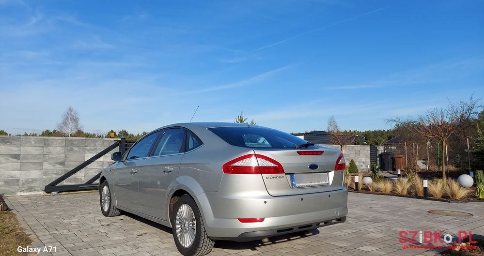 2009' Ford Mondeo 2.0 Tdci Titanium photo #3