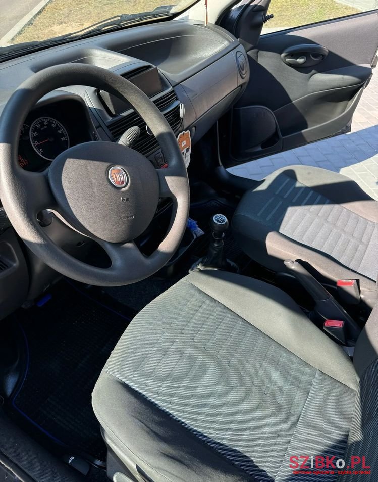2010' Fiat Punto 1.2 8V Classic photo #5