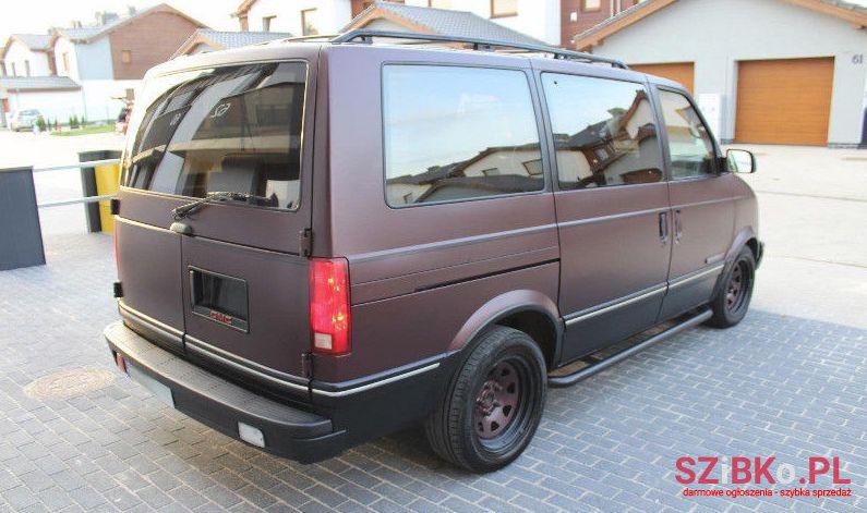 1992' GMC Safari photo #2