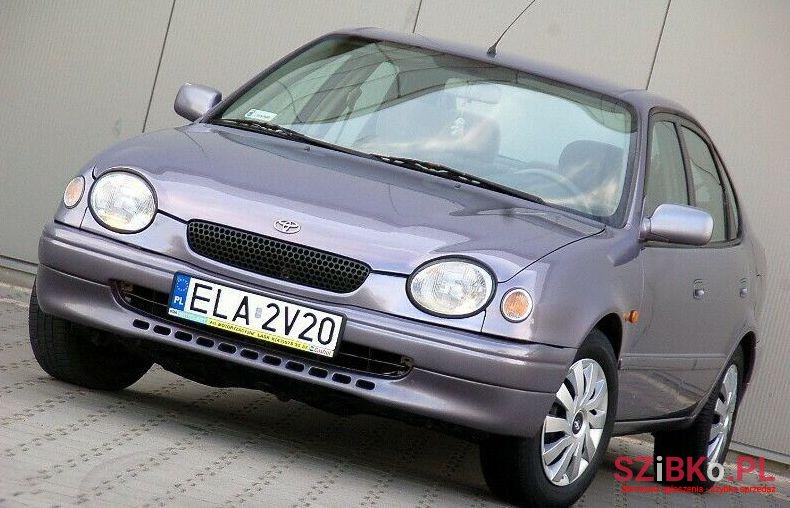 1998' Toyota Corolla photo #1