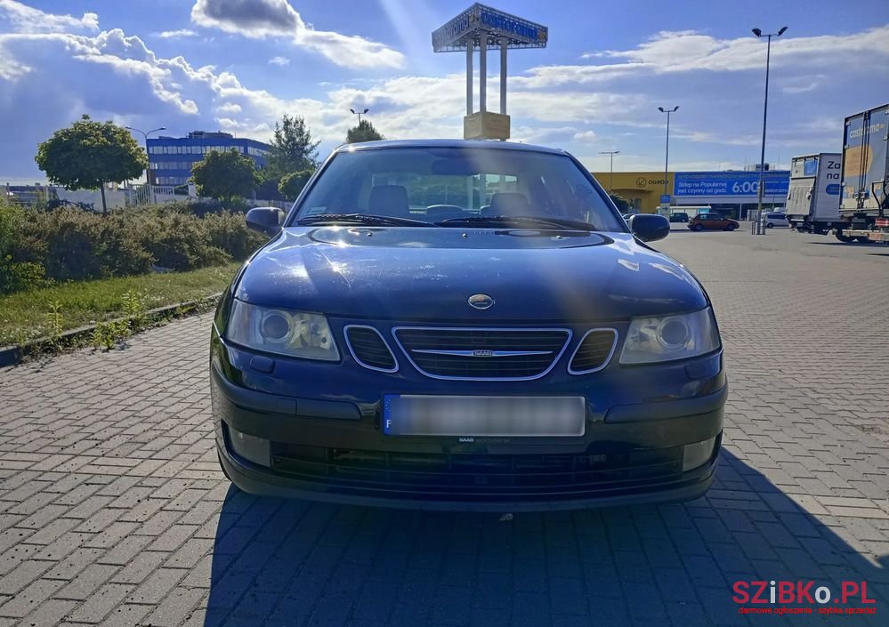 2003' Saab 9-3 2.0T Vector photo #2