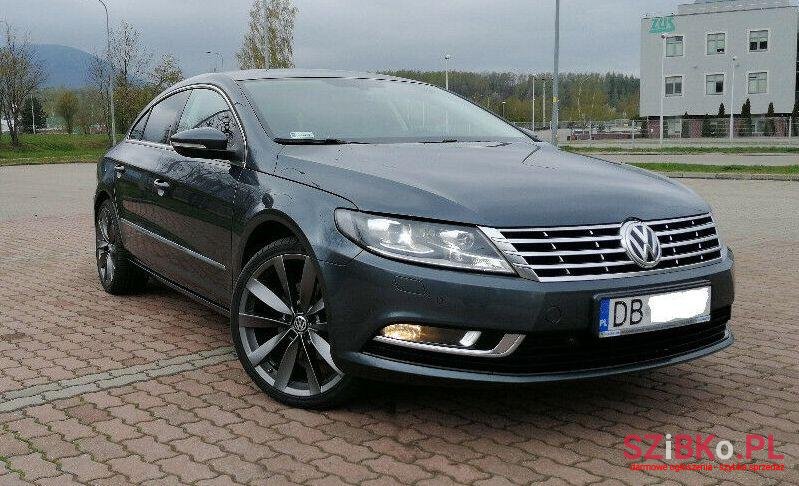 2013' Volkswagen Passat photo #1