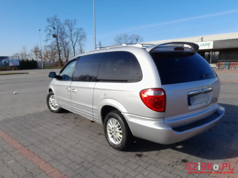 2001' Chrysler Town & Country 3.8 photo #4