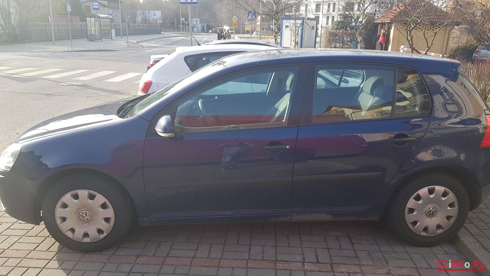 2004' Volkswagen Golf V photo #6