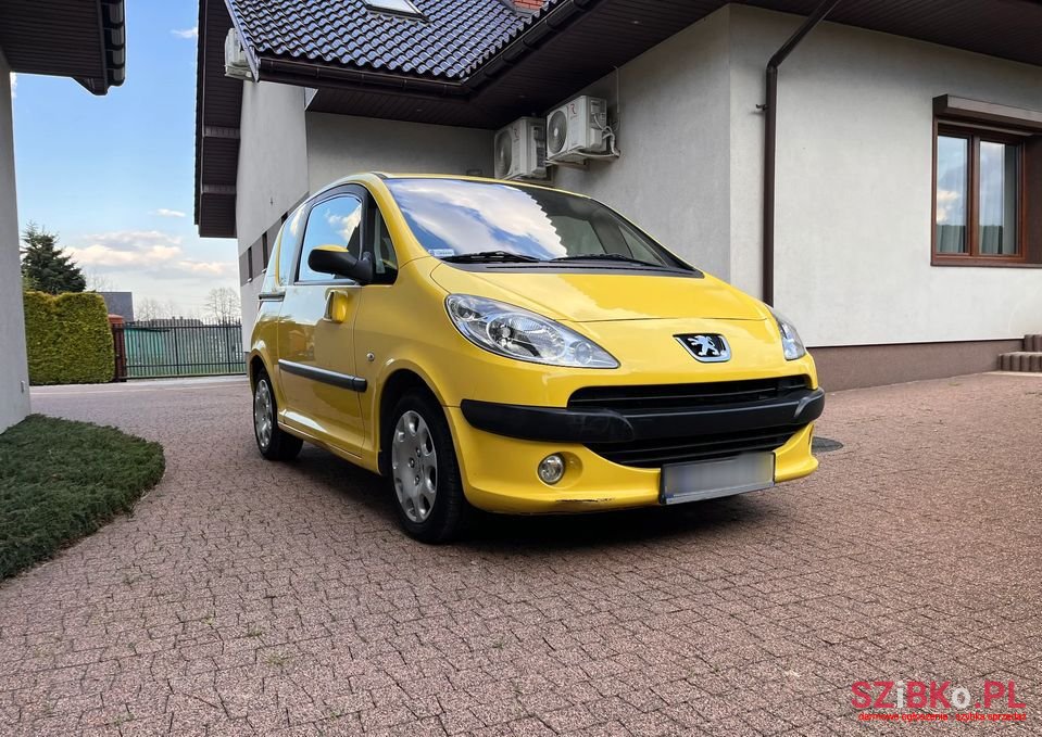 2005' Peugeot 1007 photo #1