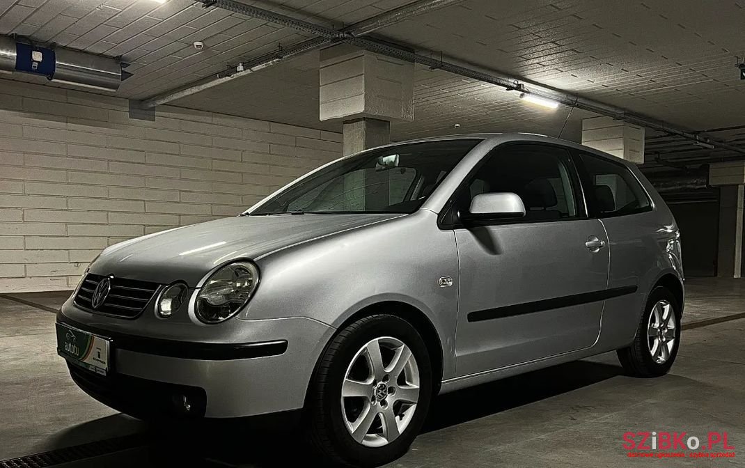 2003' Volkswagen Polo photo #1