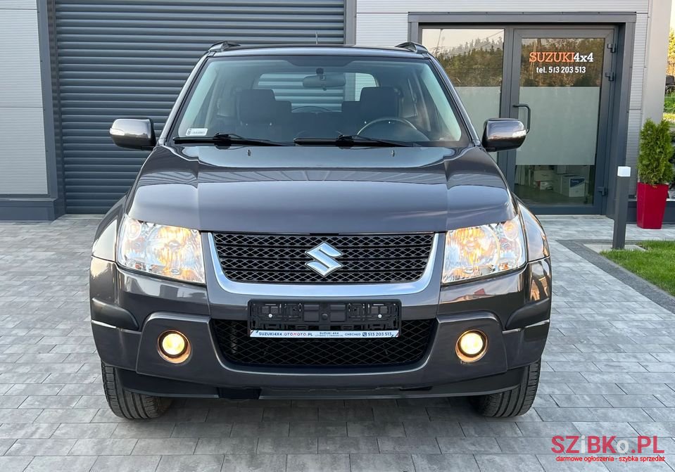 2009' Suzuki Grand Vitara photo #6