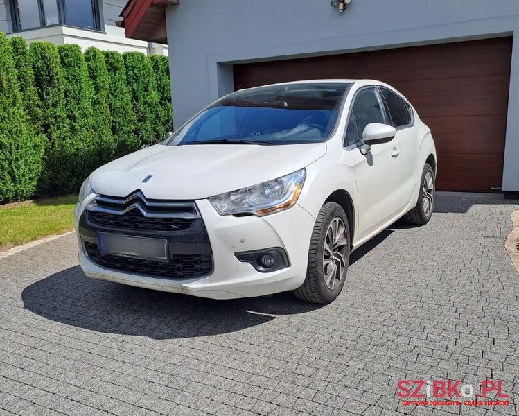 2015' Citroen DS4 1.6 Vti Sochic photo #1