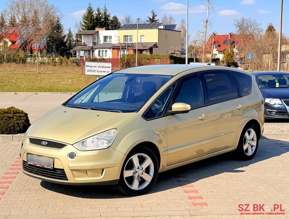 2007' Ford S-Max photo #1