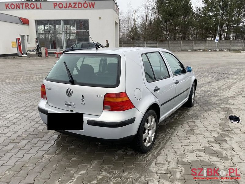 2000' Volkswagen Golf photo #3