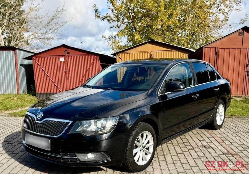 2014' Skoda Superb 2.0 Tdi Business photo #1