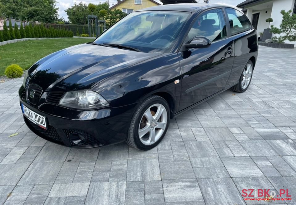 2008' SEAT Ibiza photo #3