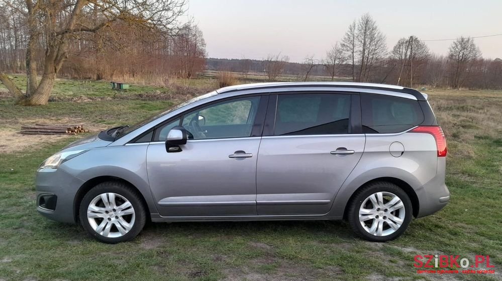 2013' Peugeot 5008 1.6 Hdi Access photo #3