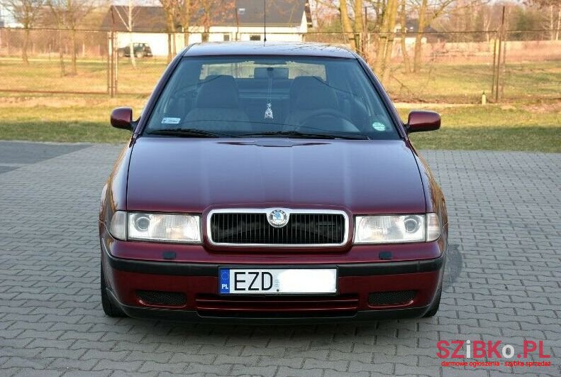 1999' Skoda Octavia photo #1