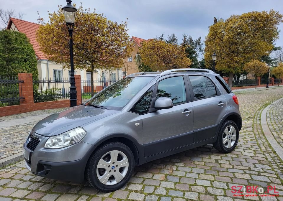 2007' Fiat Sedici photo #1