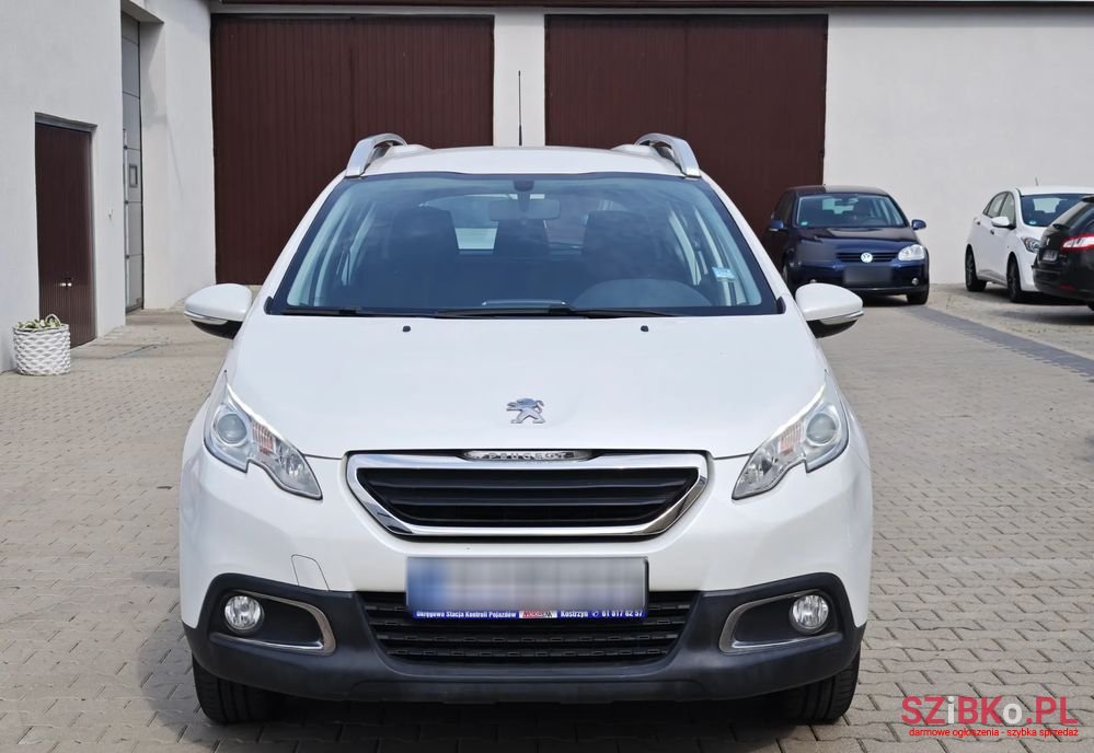 2013' Peugeot 2008 120 Vti Active photo #2