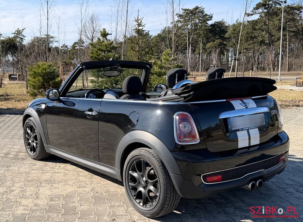 2009' MINI Cooper S photo #3