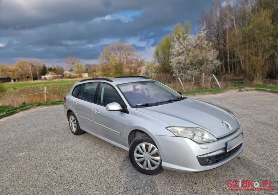 2008' Renault Laguna photo #2
