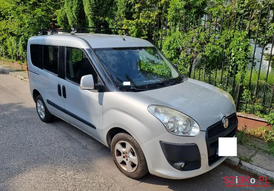 2010' Fiat Doblo photo #1