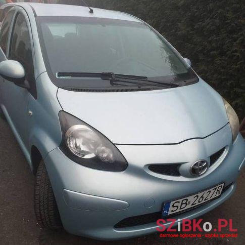 2005' Toyota Aygo photo #1