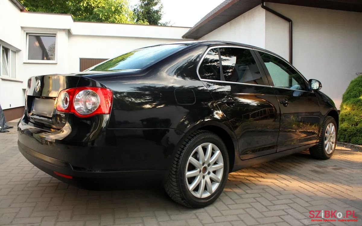 2009' Volkswagen Jetta photo #6