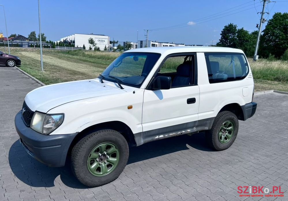 2001' Toyota Land Cruiser photo #2