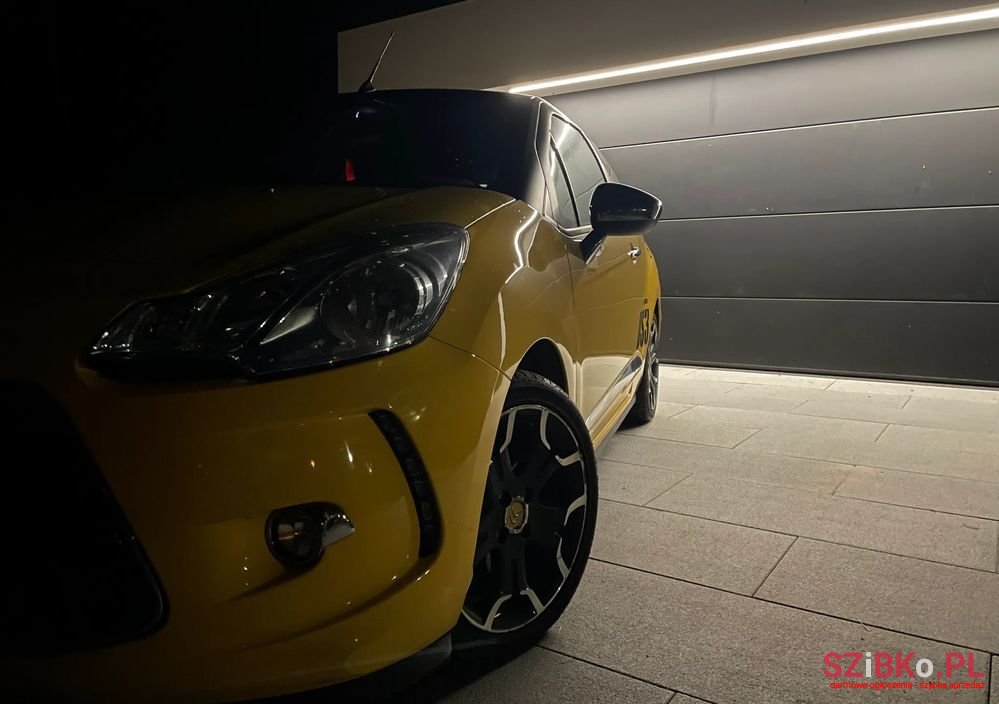 2013' Citroen DS3 1.6 Thp Sportchic photo #1