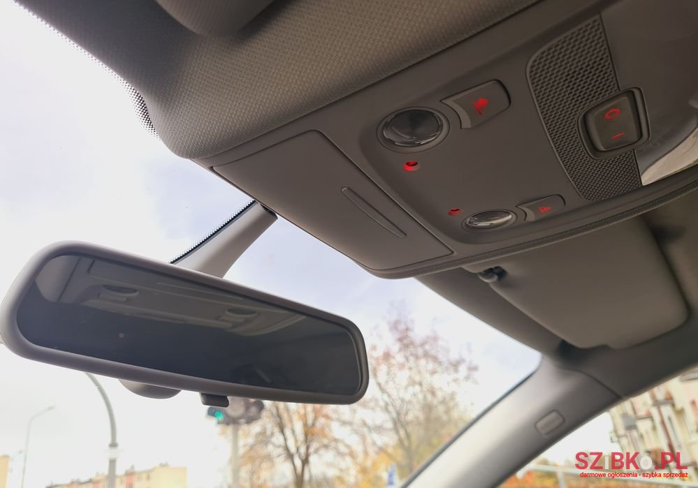 2012' Audi A4 Avant photo #5