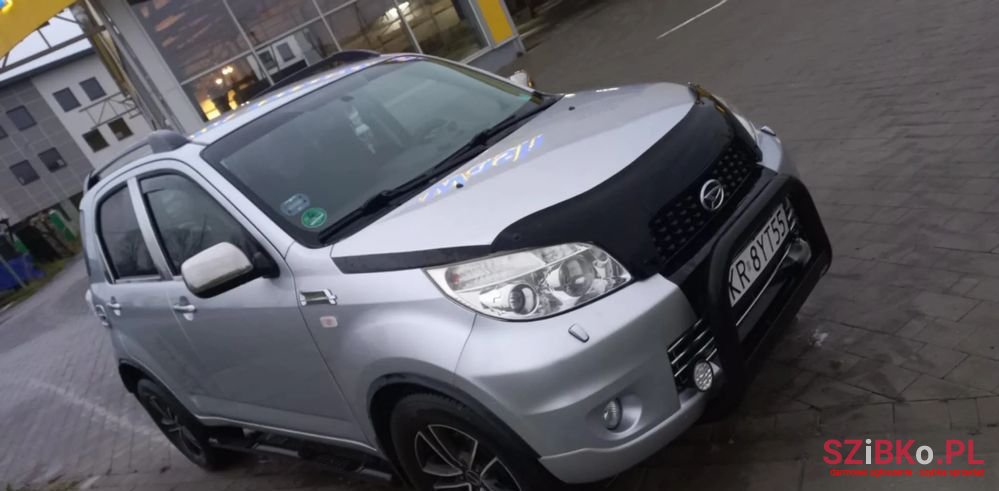 2010' Daihatsu Terios 1.5 photo #2