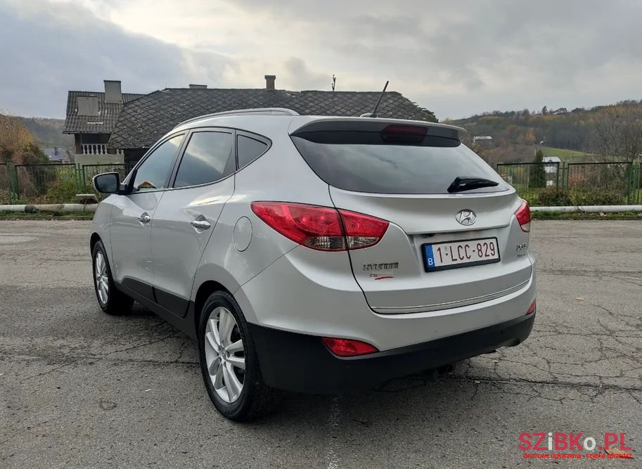 2011' Hyundai ix35 photo #3
