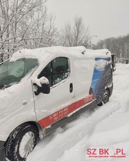 2011' Renault Trafic photo #2