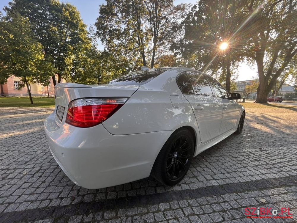 2009' BMW 5 Series 525D Edition Sport photo #6