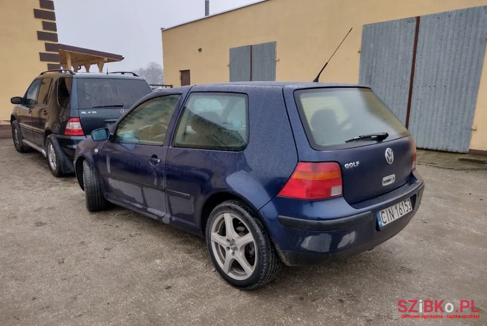 2000' Volkswagen Golf photo #4
