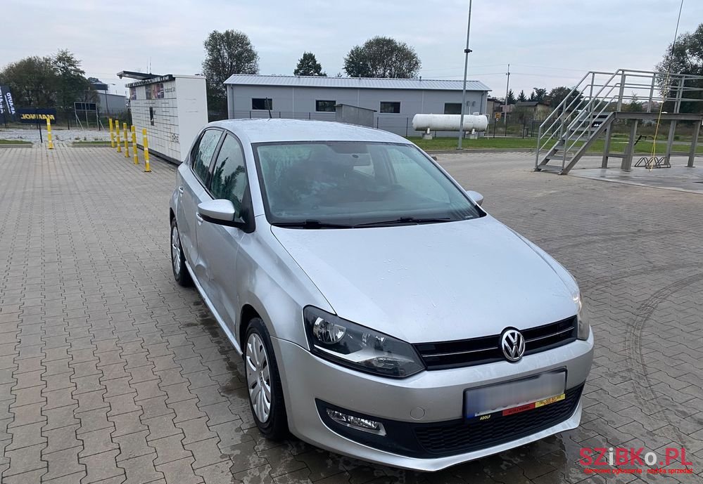 2009' Volkswagen Polo photo #3