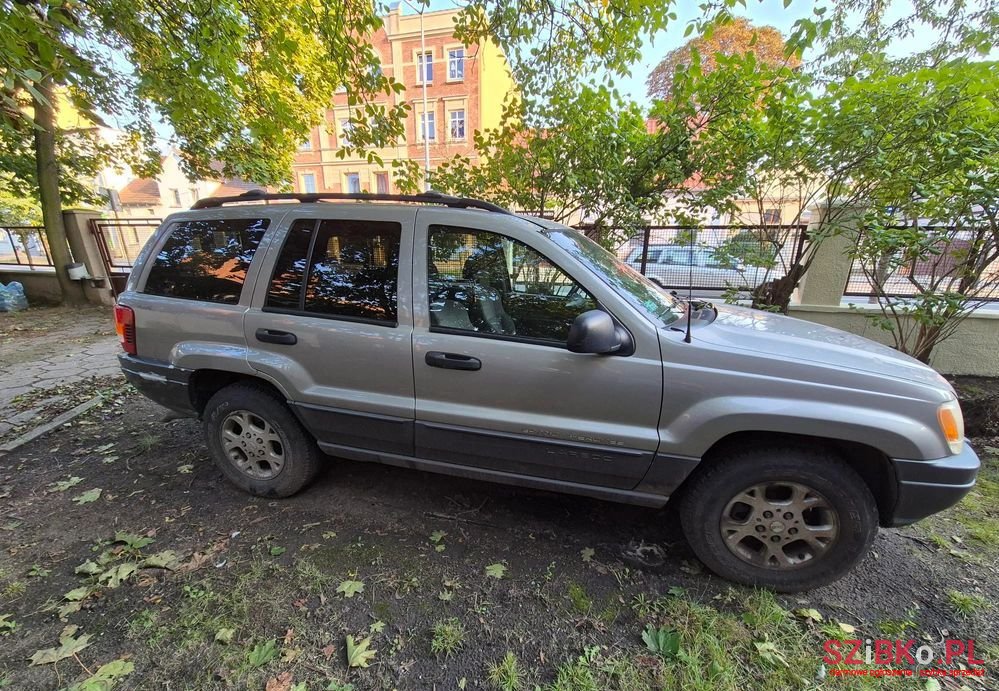 2001' Jeep Grand Cherokee 4.0 Laredo photo #1