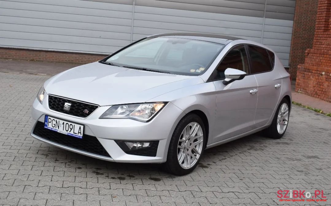 2014' SEAT Leon photo #2
