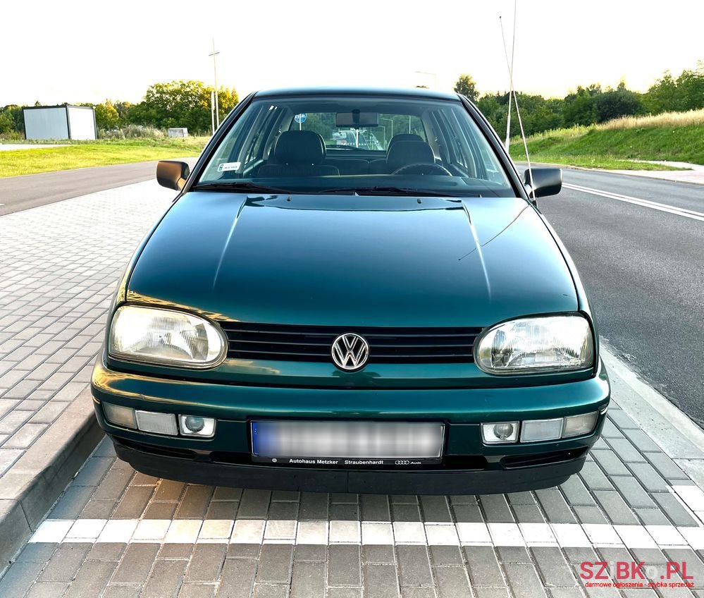 1996' Volkswagen Golf 1.6 photo #1