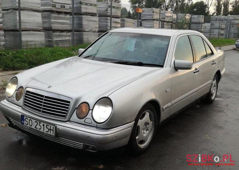 1999' Mercedes-Benz Klasa E photo #1