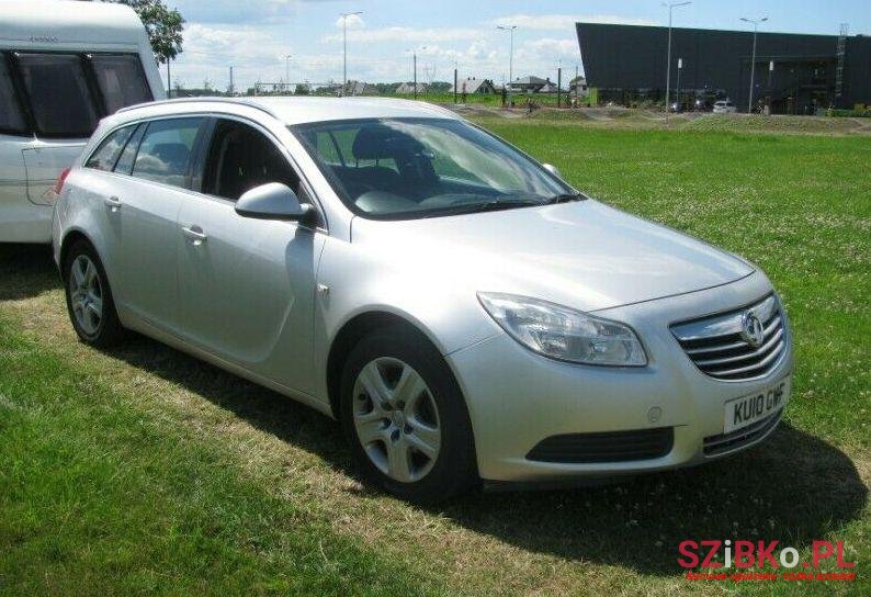 2010' Opel Insignia photo #1