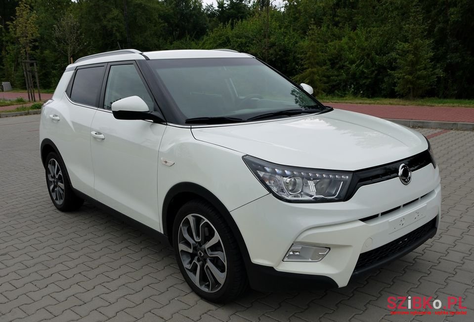 2017' SsangYong Tivoli photo #2