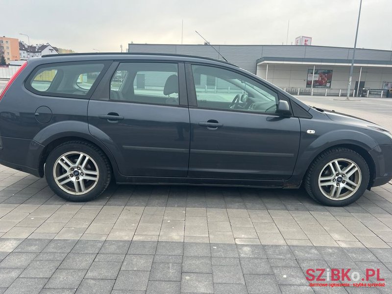2007' Ford Focus photo #4