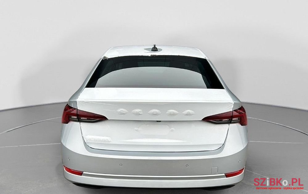 2023' Skoda Octavia photo #4