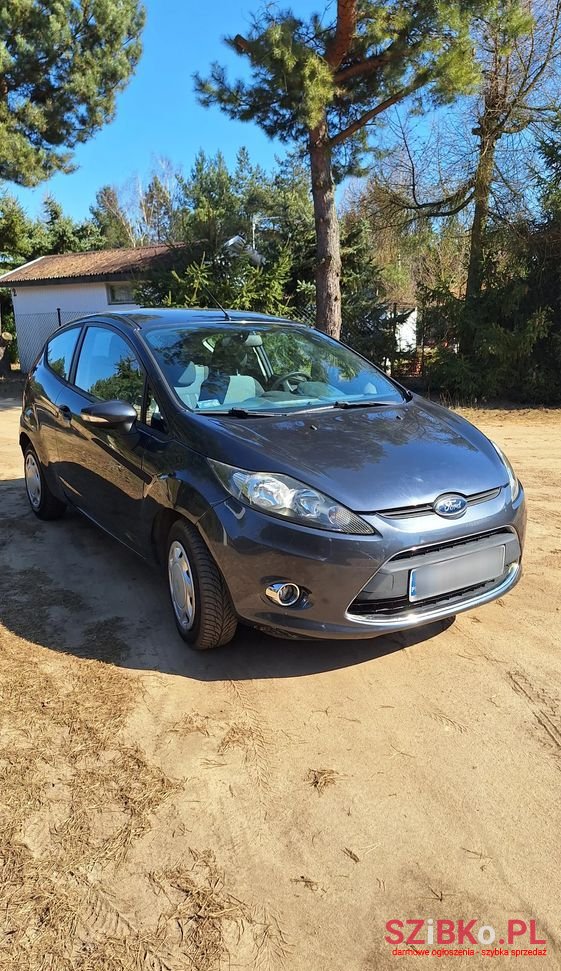 2010' Ford Fiesta 1.25 Ambiente photo #1