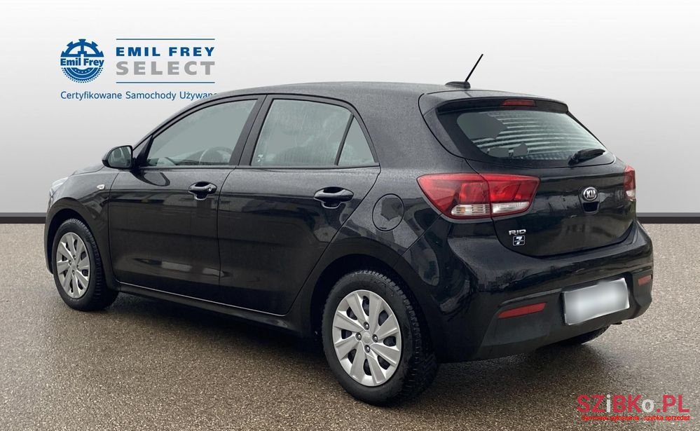 2021' Kia Rio photo #2
